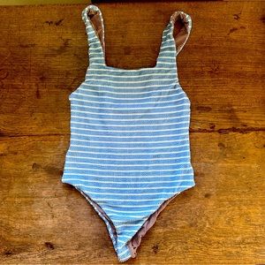 Acacia full piece sample stripe scrunch